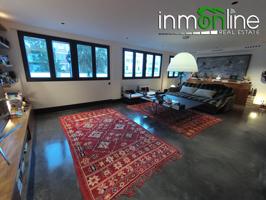MÁGNIFICA Y AMPLIA VIVIENDA CON TERRAZA EN EL CASCO HISTÓRICO photo 0