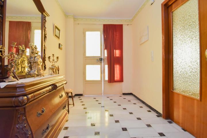 Ponemos en venta esta bonita y acogedora casa en Dúrcal para que la puedas convertir en tu hogar. photo 0