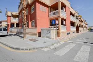PISO CON TERRAZA, GARAJE Y TRASTERO EN CHURRIANA photo 0