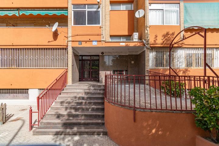 Piso con plaza de garaje junto al Carrefour photo 0
