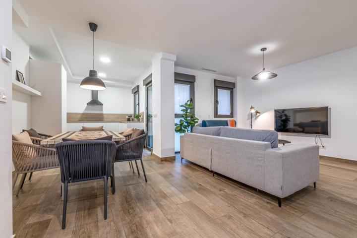 Piso premium con piscina y garaje en Zona Forum junto a la Ciudad de la Justicia photo 0