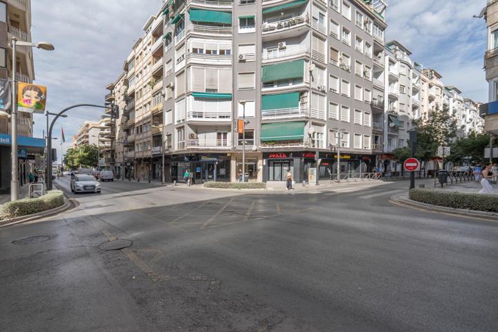 Amplísima vivienda al lado de Recogidas photo 0