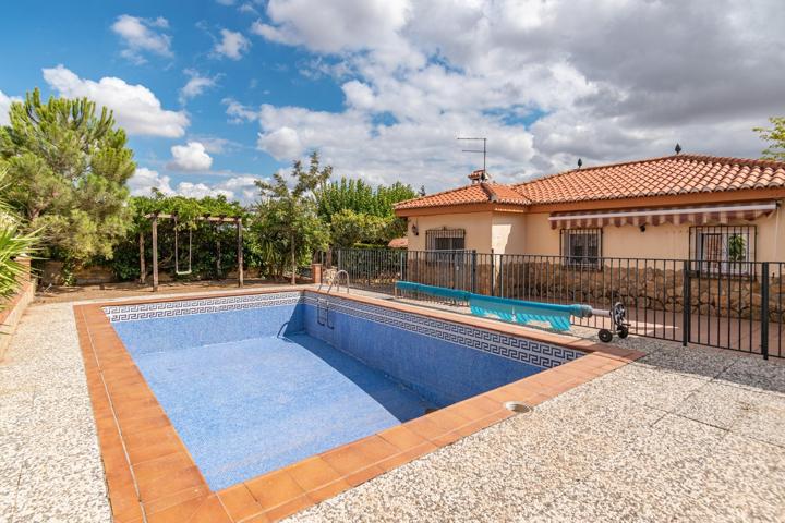 Impresionante Chalet en Otura con Piscina y Vistas photo 0