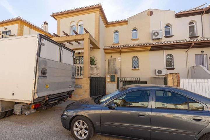 Encantadora casa pareada en El Chaparral (Albolote), reformada y lista para entrar a vivir photo 0