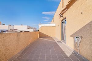 Ático espectacular con amplia terraza, en el centro de Armilla. photo 0