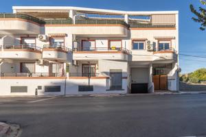 Amplio y luminoso piso en Armilla, ideal para familias photo 0