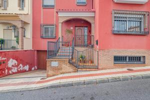 AMPLIA CASA ADOSADA EN GÜEVEJAR LISTA PARA ENTRAR A VIVIR photo 0