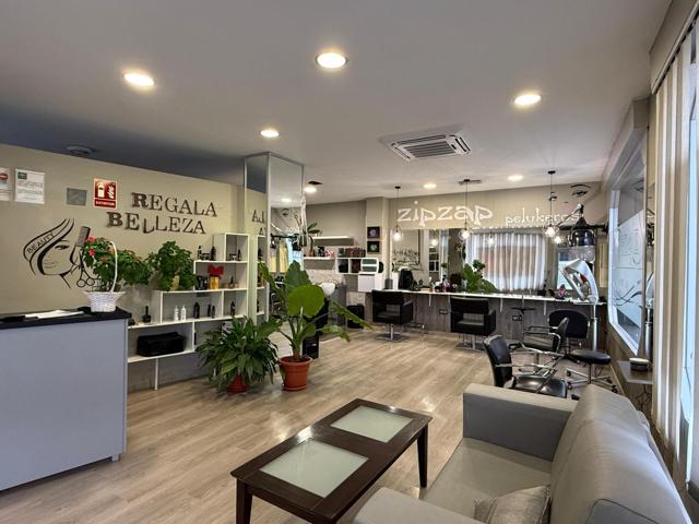 TRASPASO DE PRECIOSA PELUQUERIA EN CENTRO DE CHURRIANA!!! photo 0