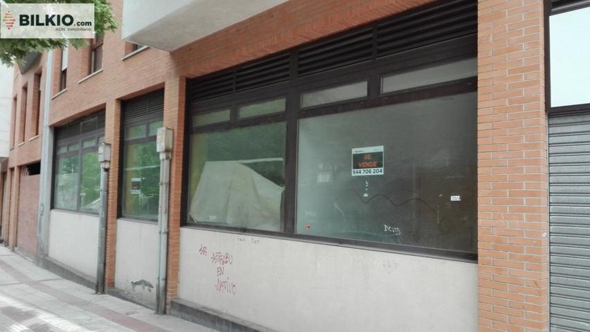 Inmejorable local comercial en venta. photo 0