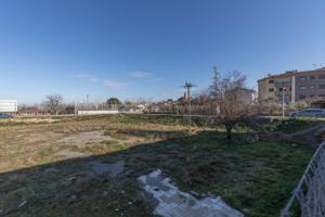 ¡Inversión Ideal: Solar de 2840 m² para 44 Viviendas! photo 0