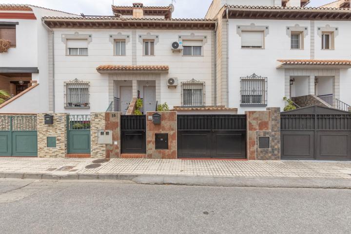 ADOSADA CON PATIO DE 60 M2 EN OGIJARES photo 0