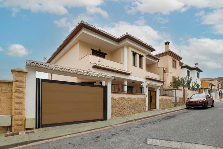 Un Chalet que Inspira Grandeza!!!! photo 0