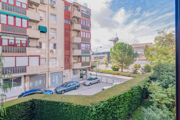 GRAN PISO EN JARDIN DE LA REINA!!! photo 0