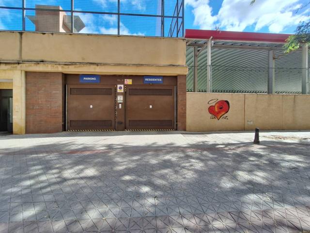 Plaza de garaje en primera planta subterránea con cómodo acceso peatonal y ascensor. photo 0