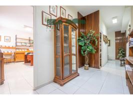 Este inmueble actualmente usado como oficina permite el cambio de uso hacia vivienda. photo 0