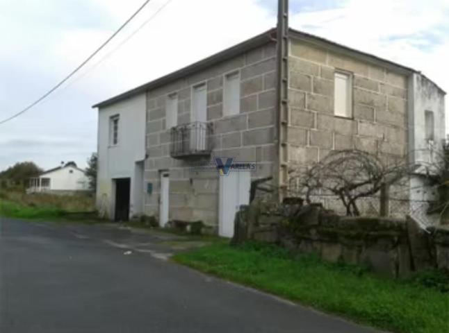 Casa En venta en Amoeiro photo 0