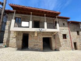 Casa En venta en San Cibrao das Viñas photo 0