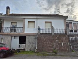Casa En venta en San Cibrao das Viñas photo 0