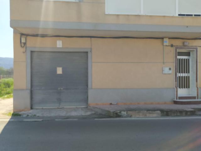 LOCAL EN VENTA. Cambio de uso a vivienda photo 0