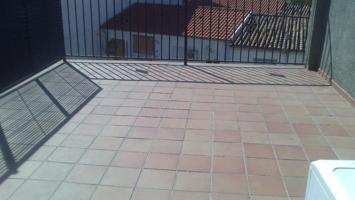 ALQUILER DE ATICO EN EL CENTRO DE MARACENA photo 0