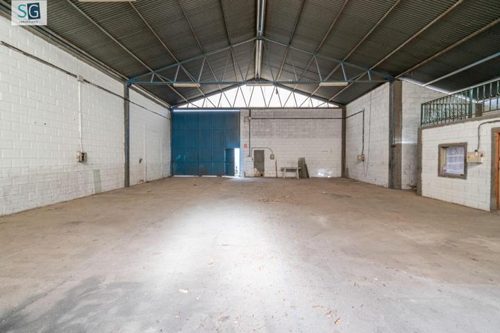 NAVE INDUSTRIAL DE 240M2 EN JUN-GRANADA photo 0