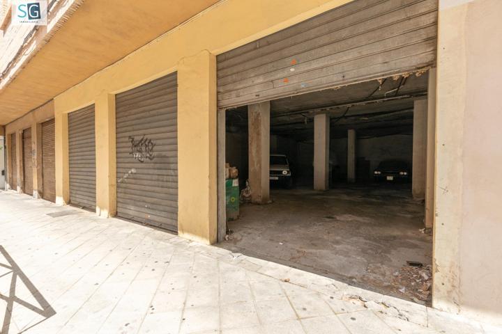 Oficina En venta en Granada, Granada photo 0