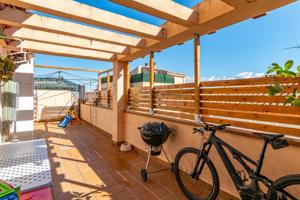 Piso en Venta en La Zubia con una espectacular terraza de mas de 36 m2 ¡Tu nuevo hogar te espera! photo 0