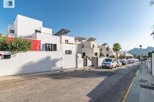 ESPECTACULAR CHALET EN VENTA EN ALBOLOTE photo 0