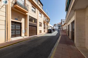 Magnifico Piso en Peligros, Muy Amplio, tres habitaciones y dos baños completos photo 0