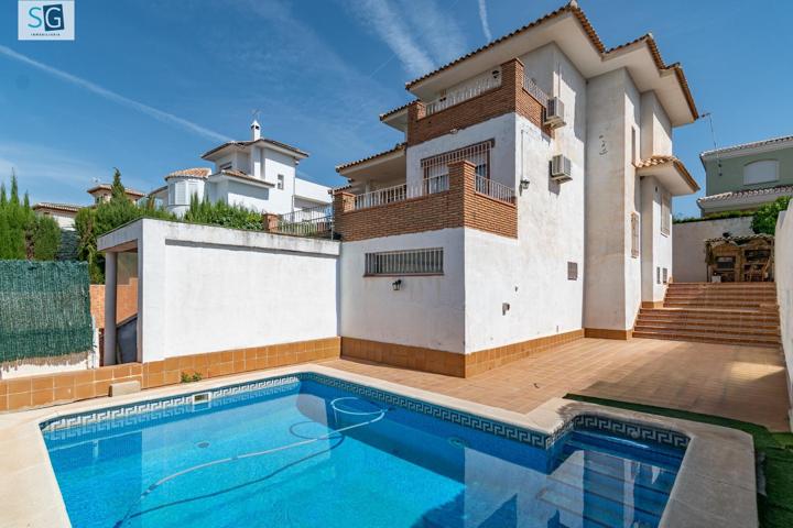 🏡 Tu refugio en la Urbanización Cortijo de la Luz photo 0