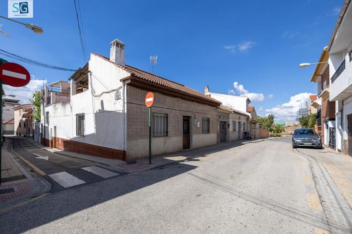 ¡Amplia vivienda en Barrio de los Periodistas! photo 0