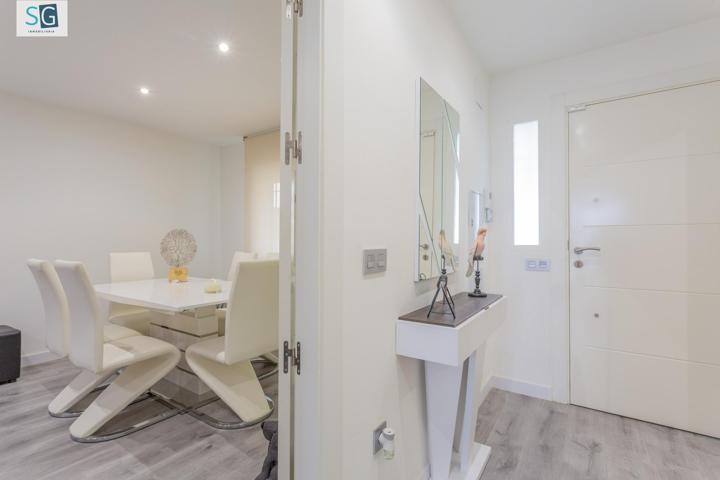 Casa totalmente reformada con 3 dormitorios, patio y placas fotovoltaicas photo 0