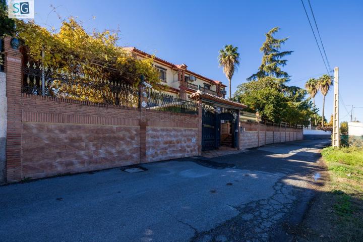 !! IMPRESIONANTE VILLA SINGULAR JUNTO PTS !! photo 0