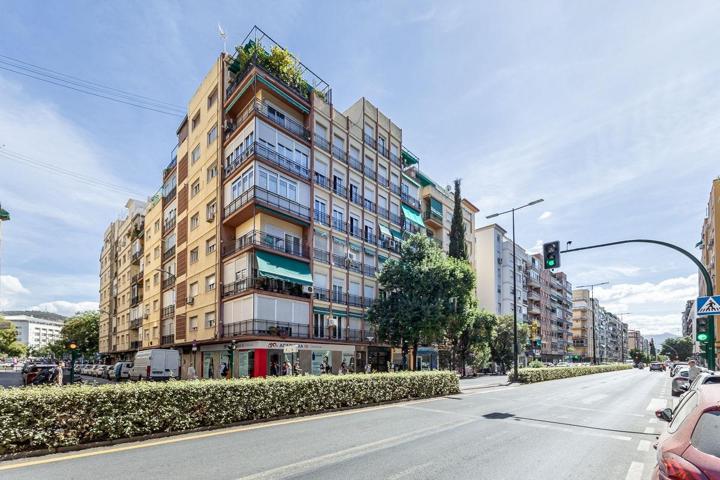 🏡 Piso reformado en zona universitaria de Ciencias – Perfecto para familias 👨‍👩‍👧‍👦 photo 0