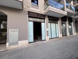 OPORTUNIDAD - LOCAL + PLAZA DE PARKING photo 0
