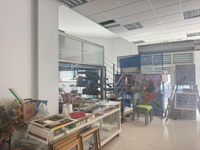 Gran local comercial en venta en la zona Blanquer de Inca photo 0