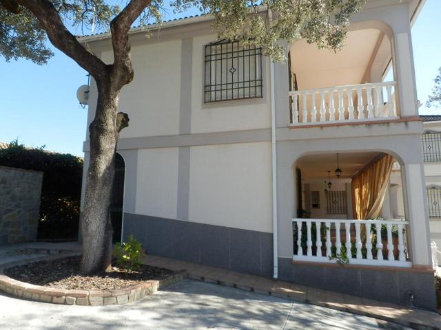 Chalet - Zona La Colina photo 0