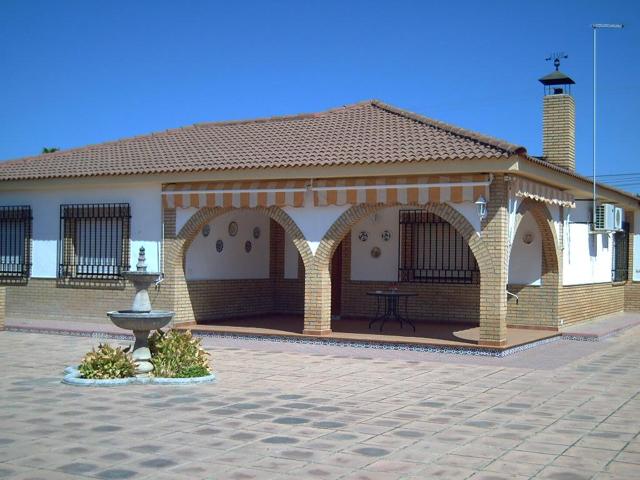 Casa - Chalet en venta en Cordoba de 235 m2 photo 0