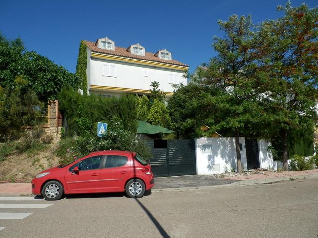 Chalet Urbano - Encinares de Alcolea photo 0