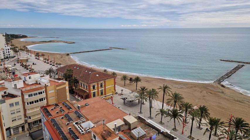EXCELENTE ÁTICO, CÉNTRICO, FRENTE A LA PLAYA Y PASEO MARITIMO photo 0