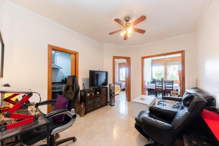 EXCELENTE OPORTUNIDAD en La Marina del Port!!!! photo 0