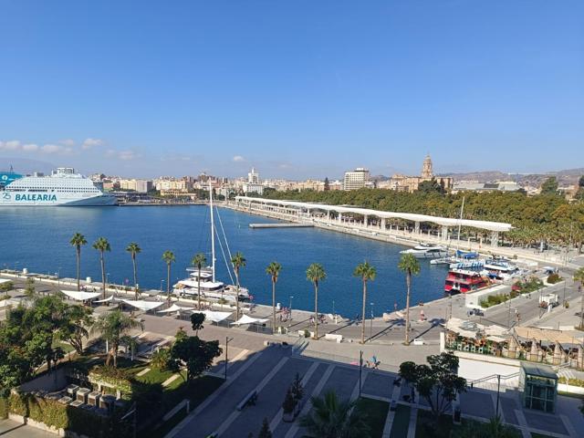 ¡Un piso único con vistas al puerto, la montaña y la esencia del Mediterráneo! photo 0