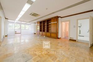 Gran oportunidad en el corazón de Chamartín: inmueble exterior con garaje, trastero y altas posibilidades de reforma photo 0