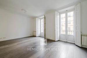 Piso en alquiler en el área más exclusiva y demandada del barrio de Salamanca photo 0