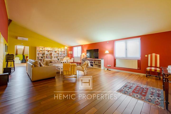 Espectacular vivienda lista para entrar a vivir en Malasaña photo 0