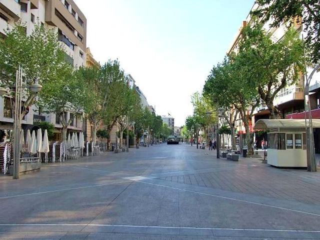GARAJE EN EL BOULEVAR JUNTO A MANGO photo 0