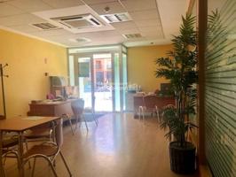 Venta LOCAL en Talavera de la Reina 197m² Plaza Puente Morris y Portiña Salvador 36 con 3 aulas lectivas, 2 aseos, cuart photo 0