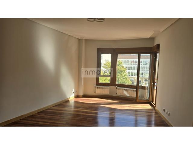 Piso En alquiler en Vitoria - Gasteiz photo 0