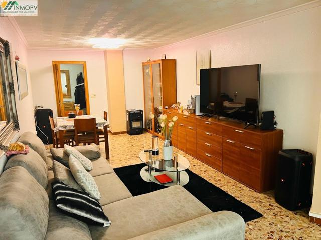 SE VENDE PISO DE 4 DORMITORIOS EN LA CALLE PILAR! PLAZA DE APARCAMIENTO INCLUIDA! photo 0