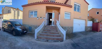 EN VENTA GRAN CHALET EN CALA PUNTAL VINARÒS. MUY CERCA DEL MAR Y CENTRO! photo 0